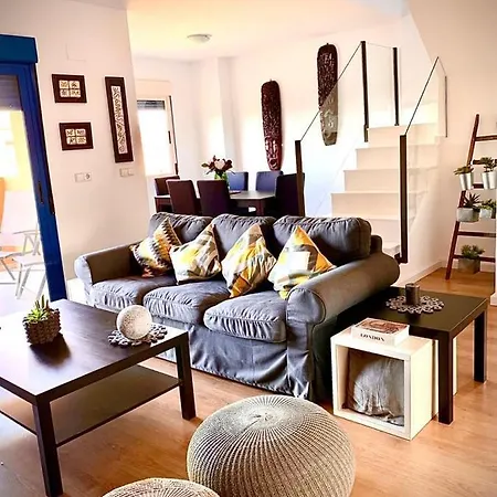 Atico-duplex Cerca De Y La Playa - * دينايا